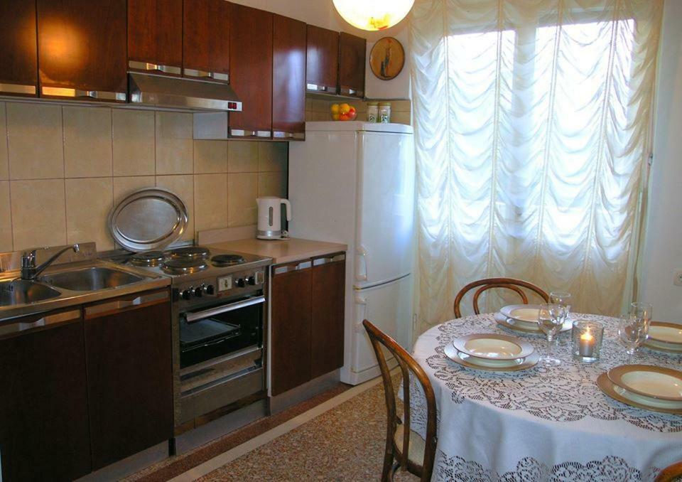 Apartment Rosanda Spalato Esterno foto